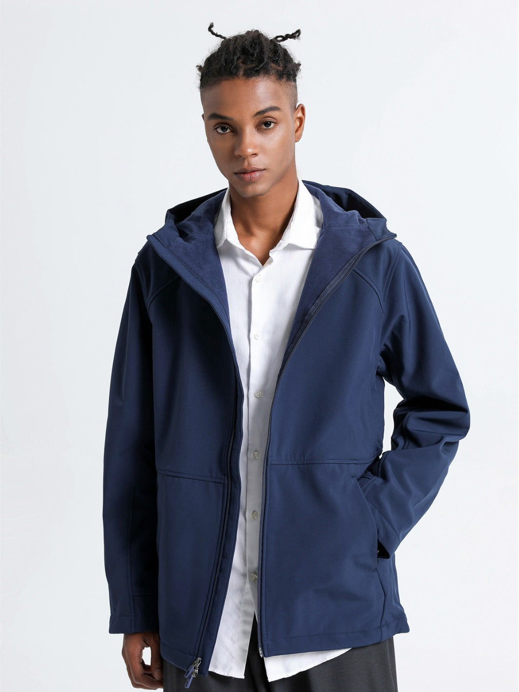 Men's windproof fleece-lined softshell hoodie detail 1
