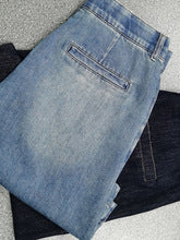 Women's lightweight washed denim Bermuda shorts detail 7