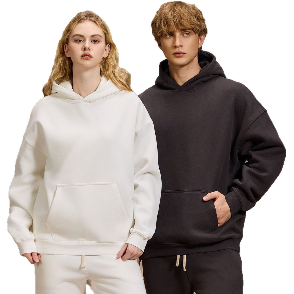 GMabcd 350G fleece-lined oversized hoodie lifestyle view 5